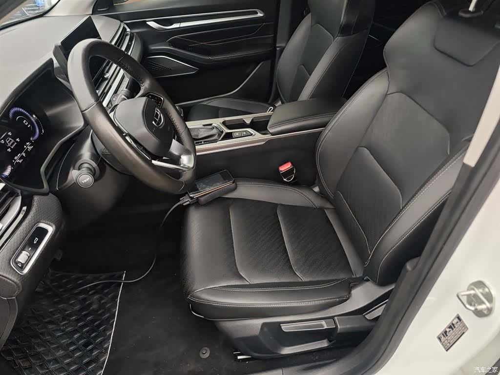 Geely Emgrand, 2023 15