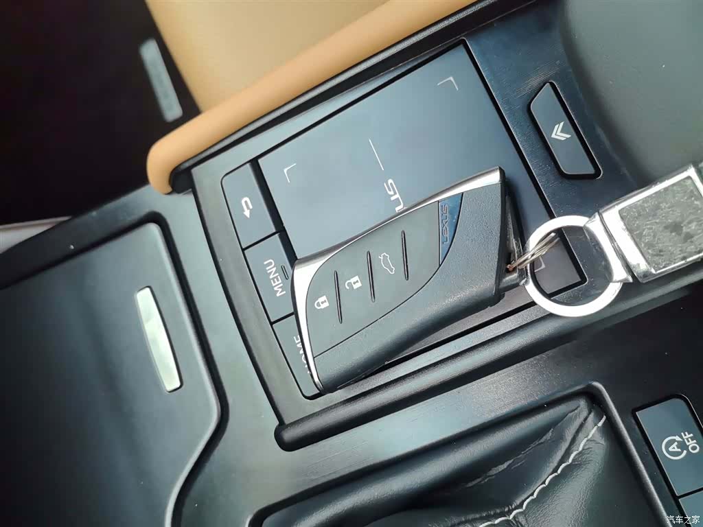 Lexus ES, 2021 12