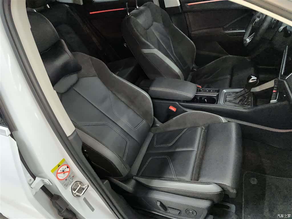 Audi Q3, 2021 25