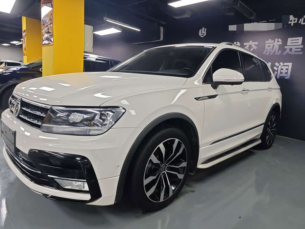 Volkswagen Tiguan L