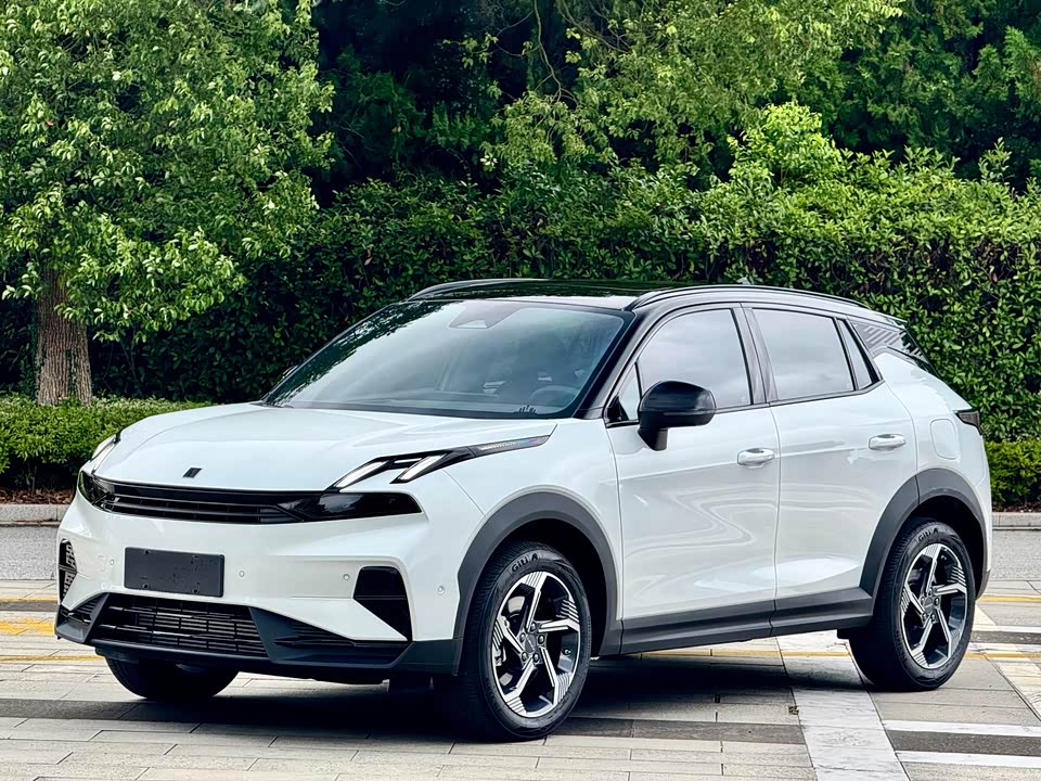 Lynk & Co 06 Lynk & Co 06