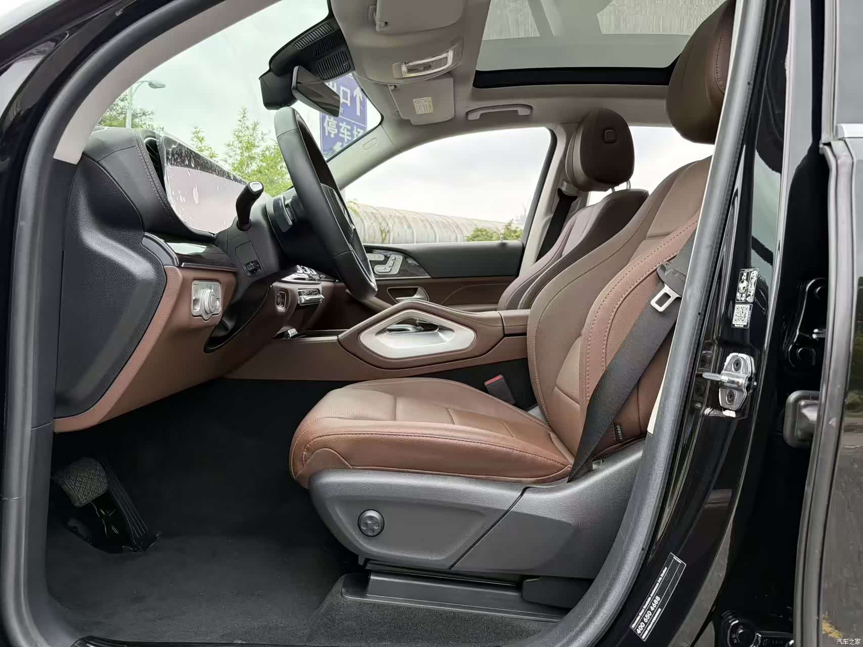 Mercedes-Benz GLE, 2024 14