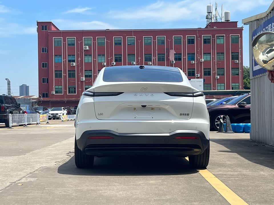 NIO L60