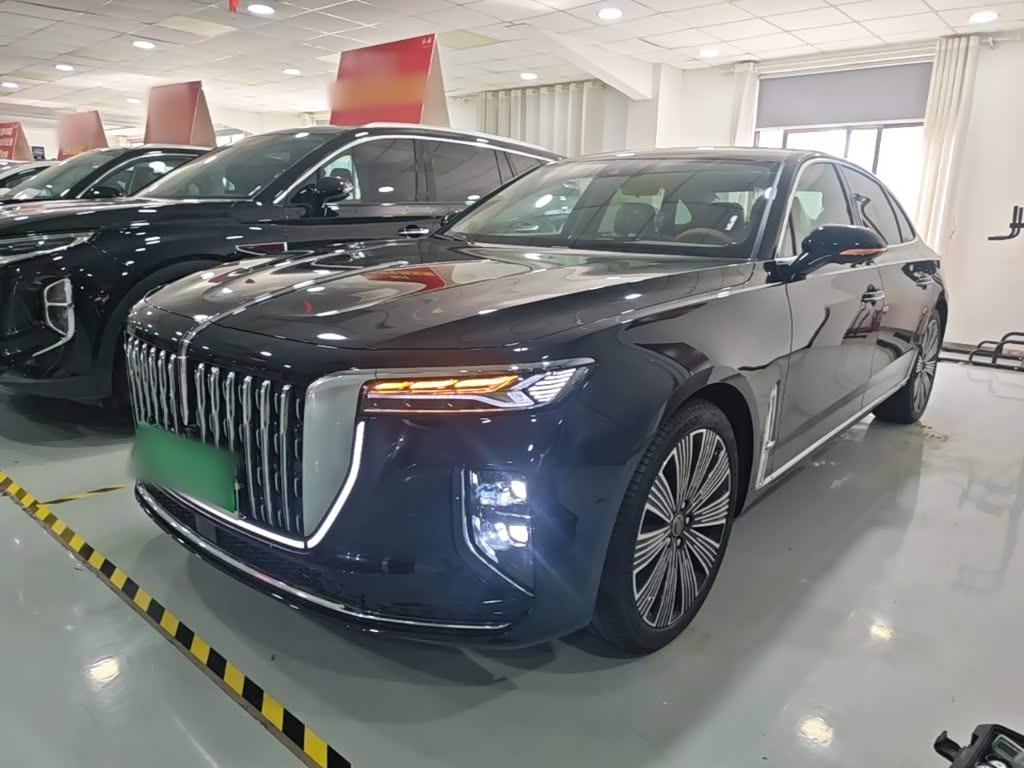 Hongqi H9 2025 2.0T Luxury 5 мест