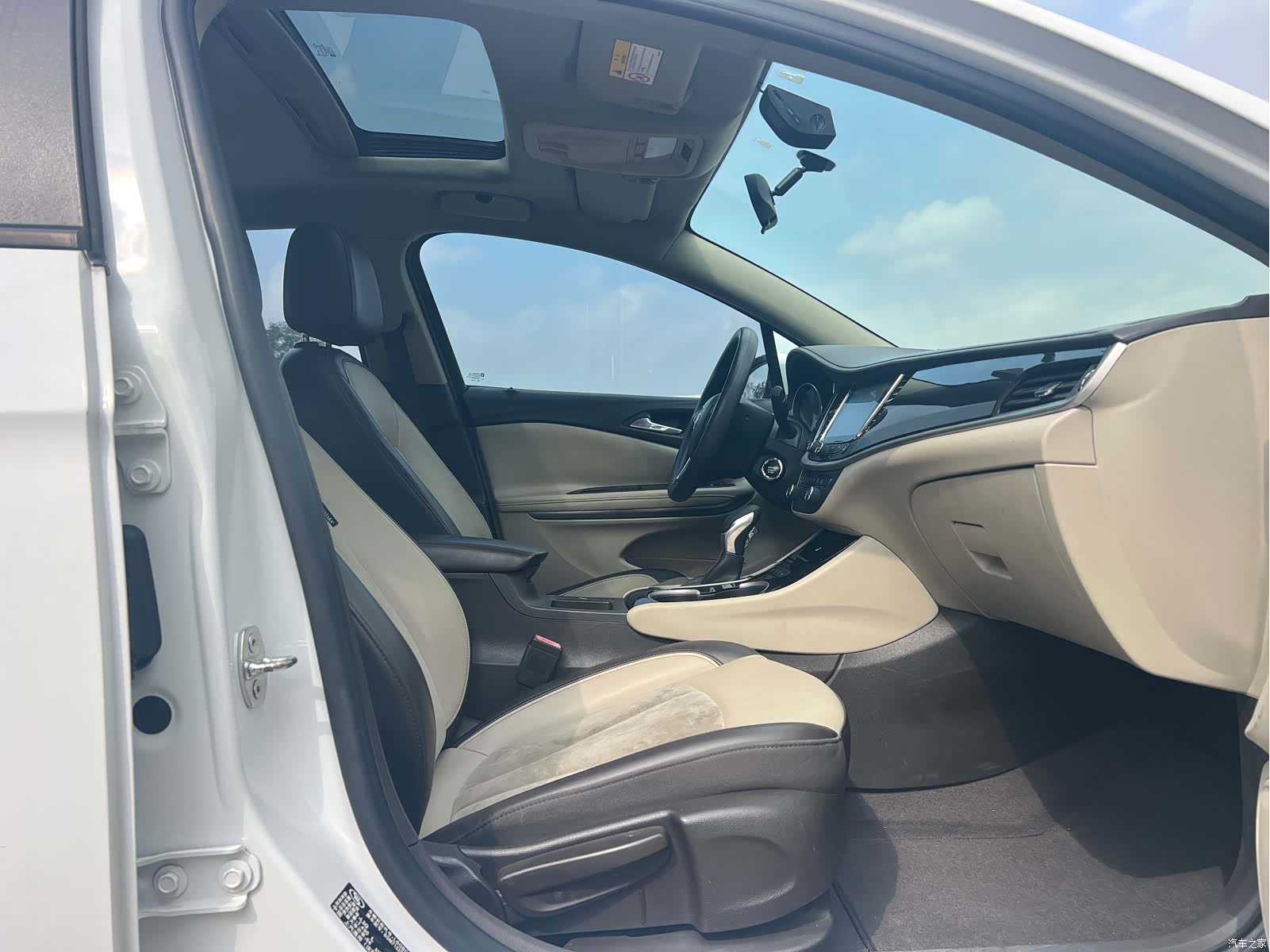 Buick Verano, 2017 8