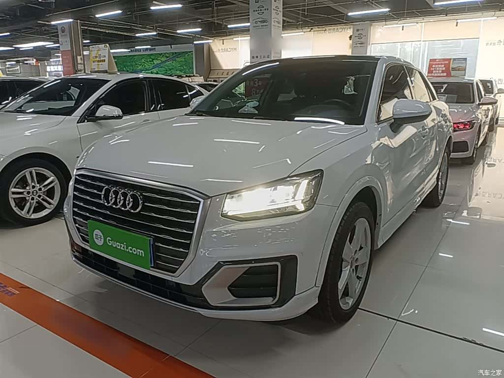 Audi Q2L, 2021 1