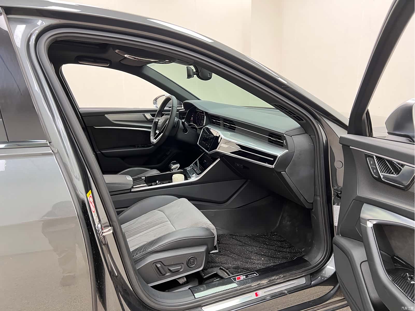 Audi A6L, 2021 34