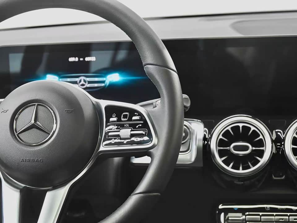 Mercedes-Benz GLB