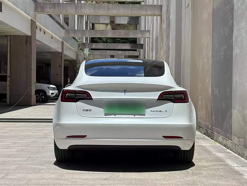 Tesla Model 3 Tesla Model 3