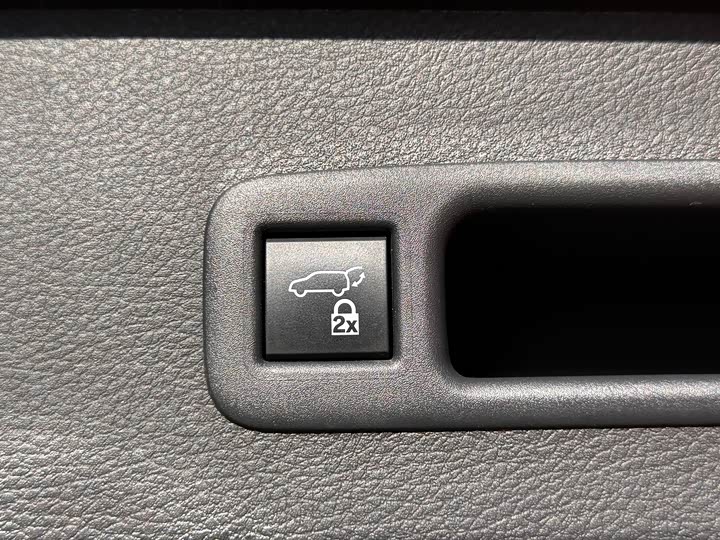 Toyota Sienna, 2022 года фото 13
