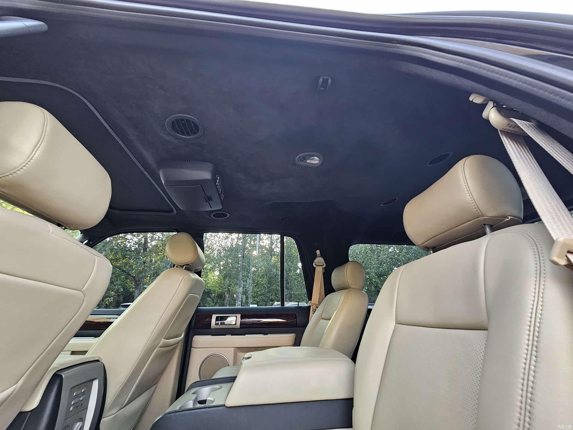Lincoln Navigator, 2007 29