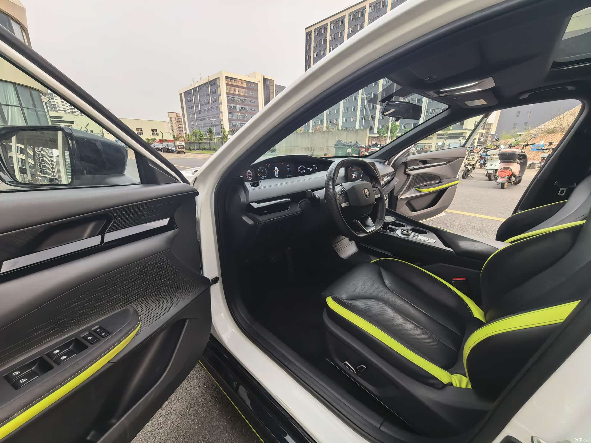 Changan UNI-V, 2023 4