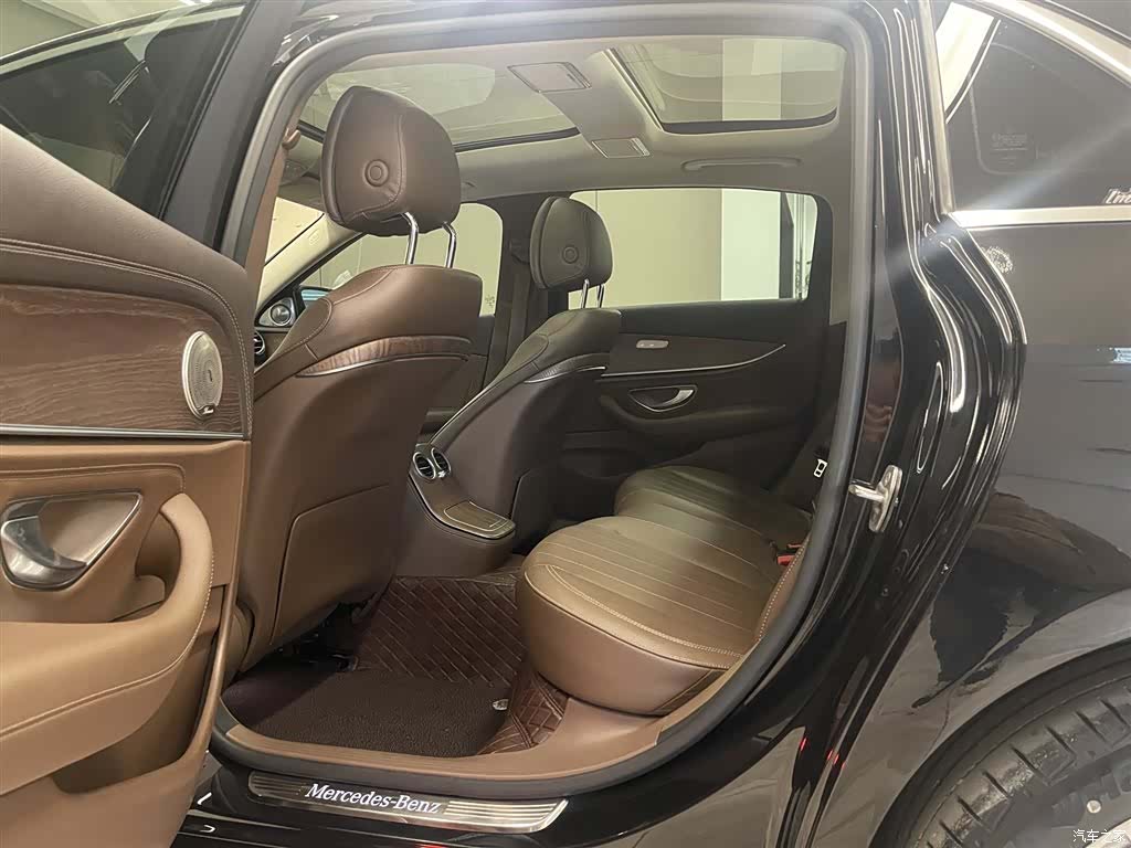 Mercedes-Benz E-Class, 2021 18