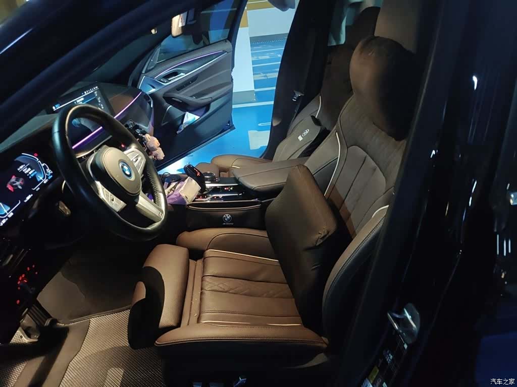 BMW 5 Series, 2023 16