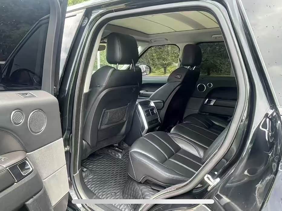 Land Rover Range Rover Sport Land Rover Range Rover Sport