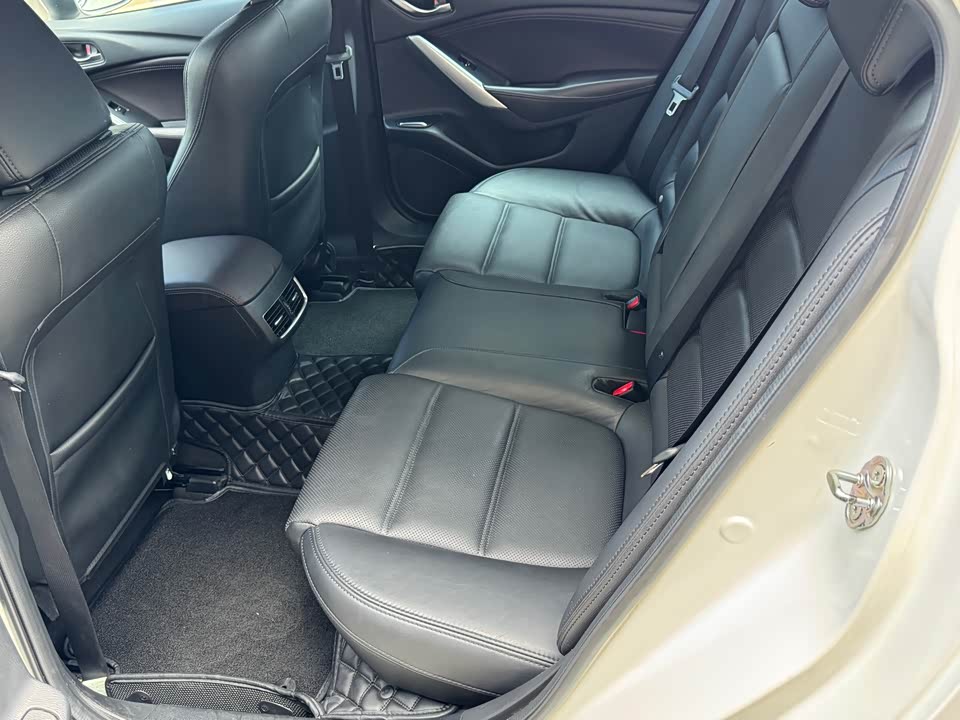 Mazda Atez