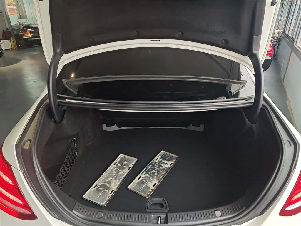 Mercedes-Benz E-Class, 2018 15