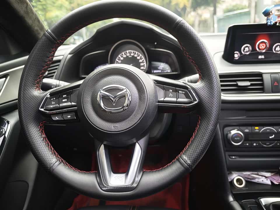 Mazda 3 Angkesaila