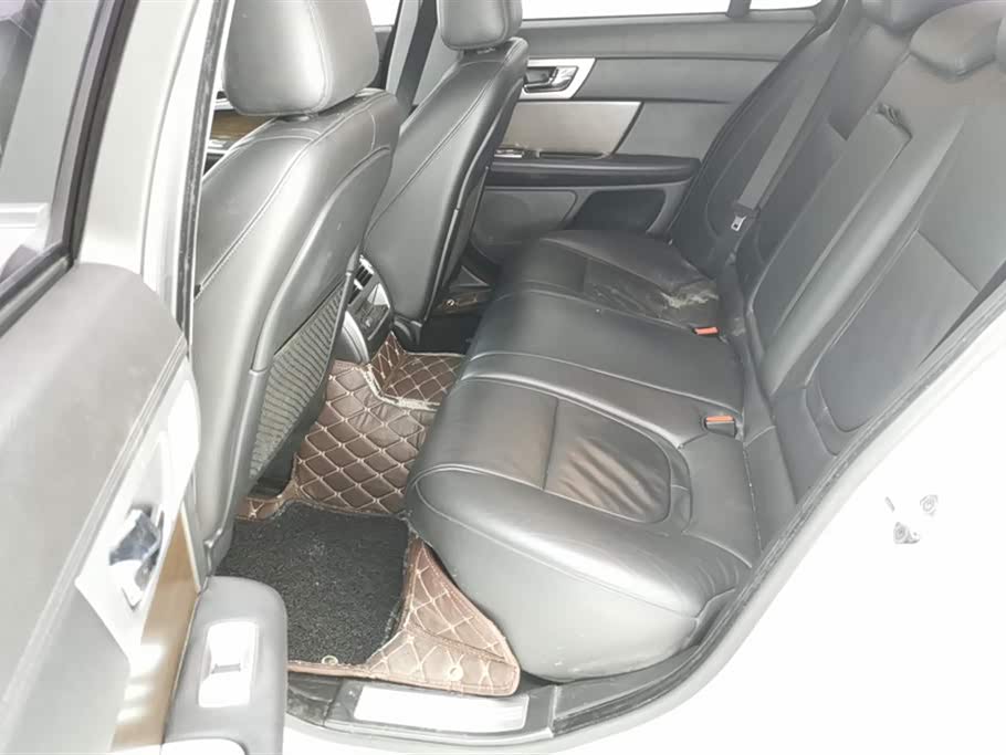 Jaguar XF Jaguar XF