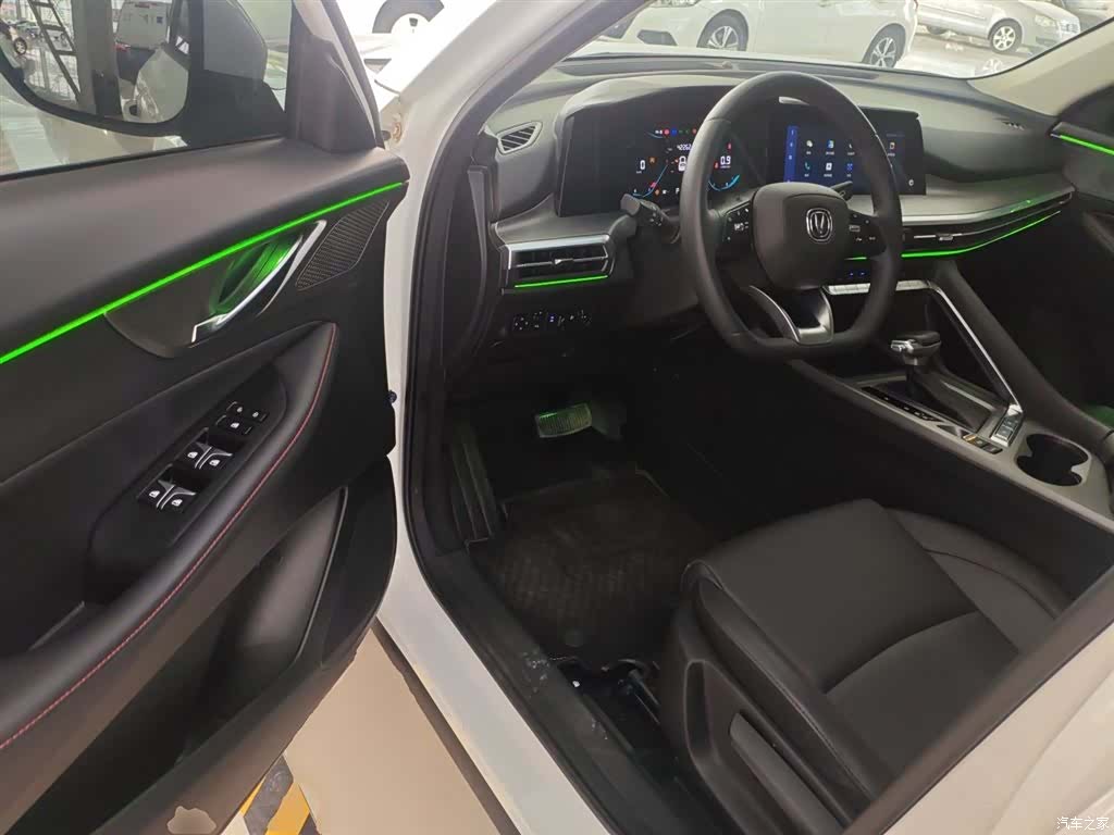Changan CS35, 2022 16