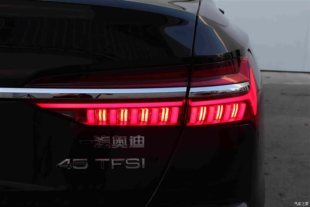 Audi A6L, 2019 14