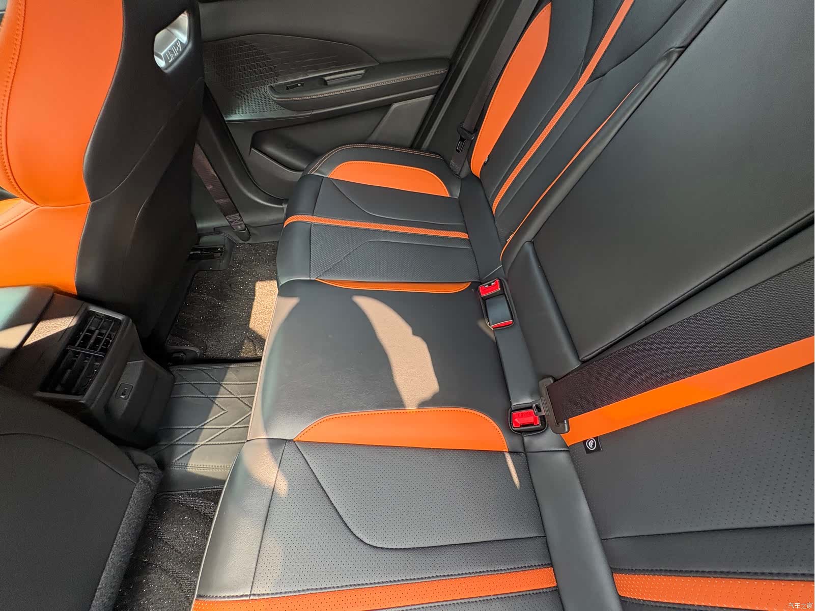 Changan UNI-V, 2025 12