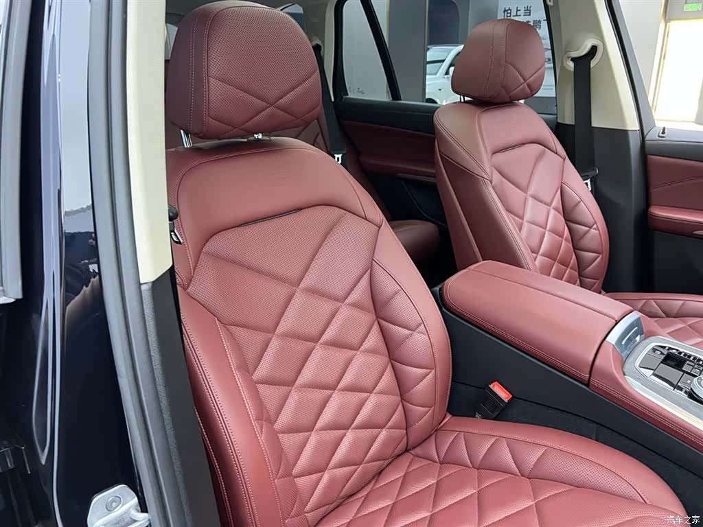 BMW X5, 2024 26