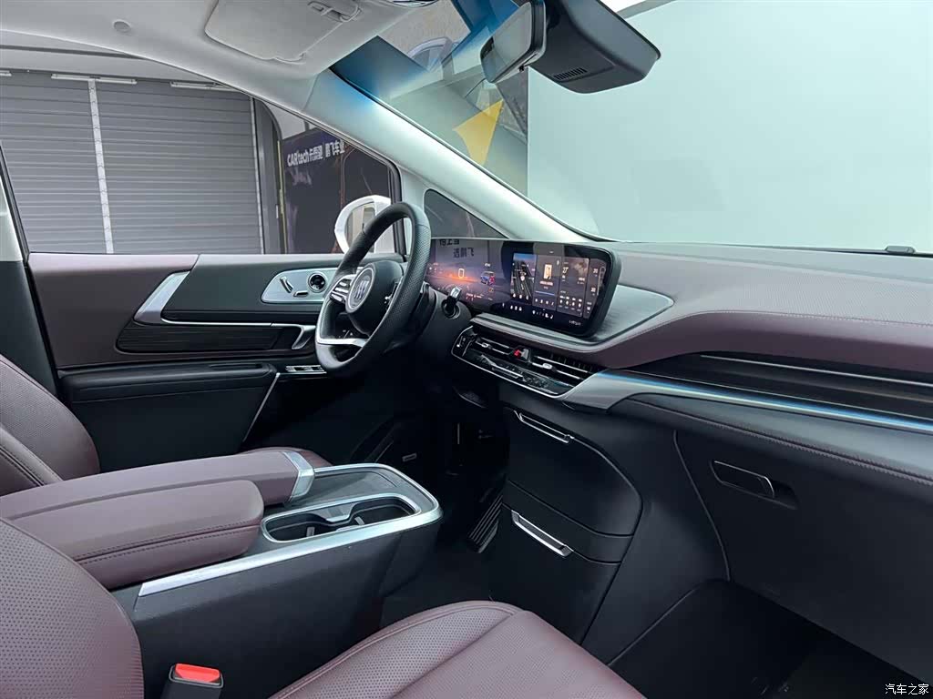 Buick Century, 2024 36