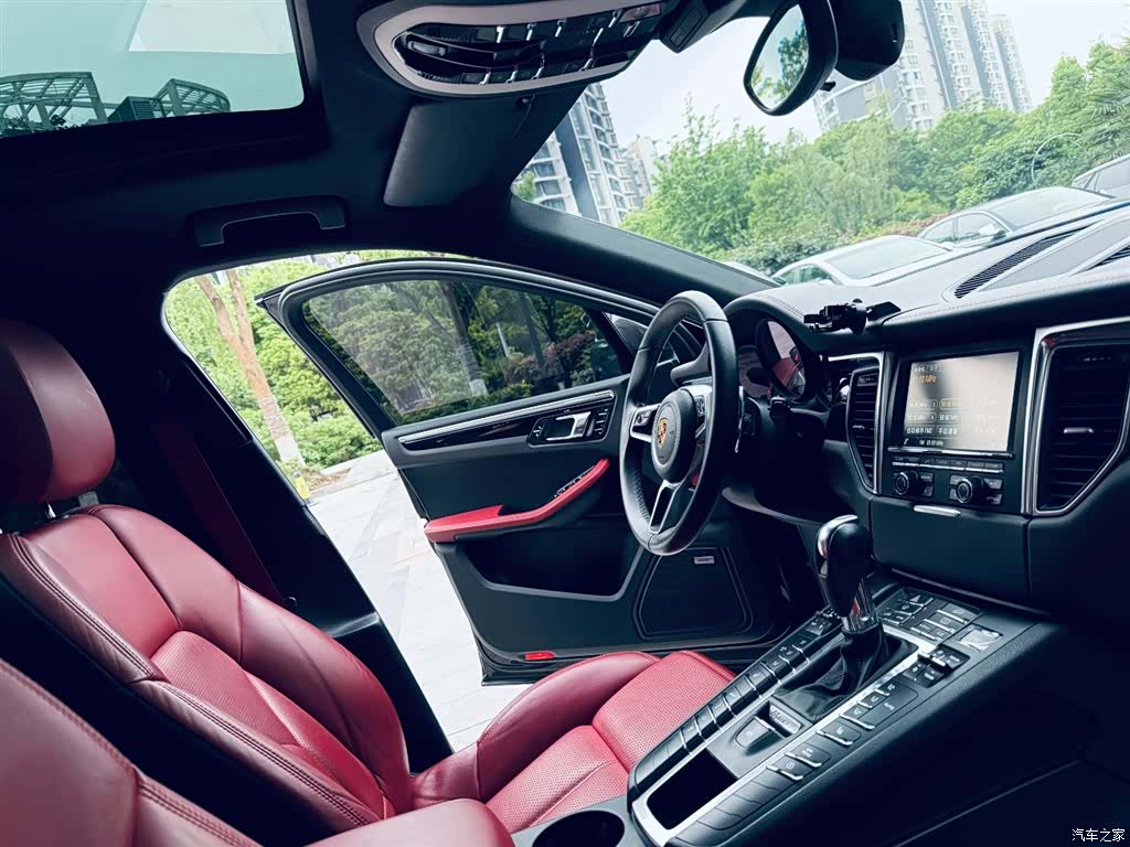 Porsche Macan, 2016 11