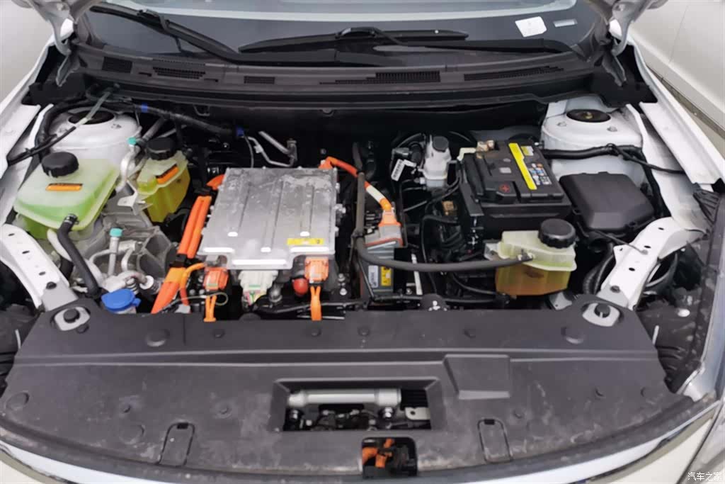 DongFeng E70, 2021 10