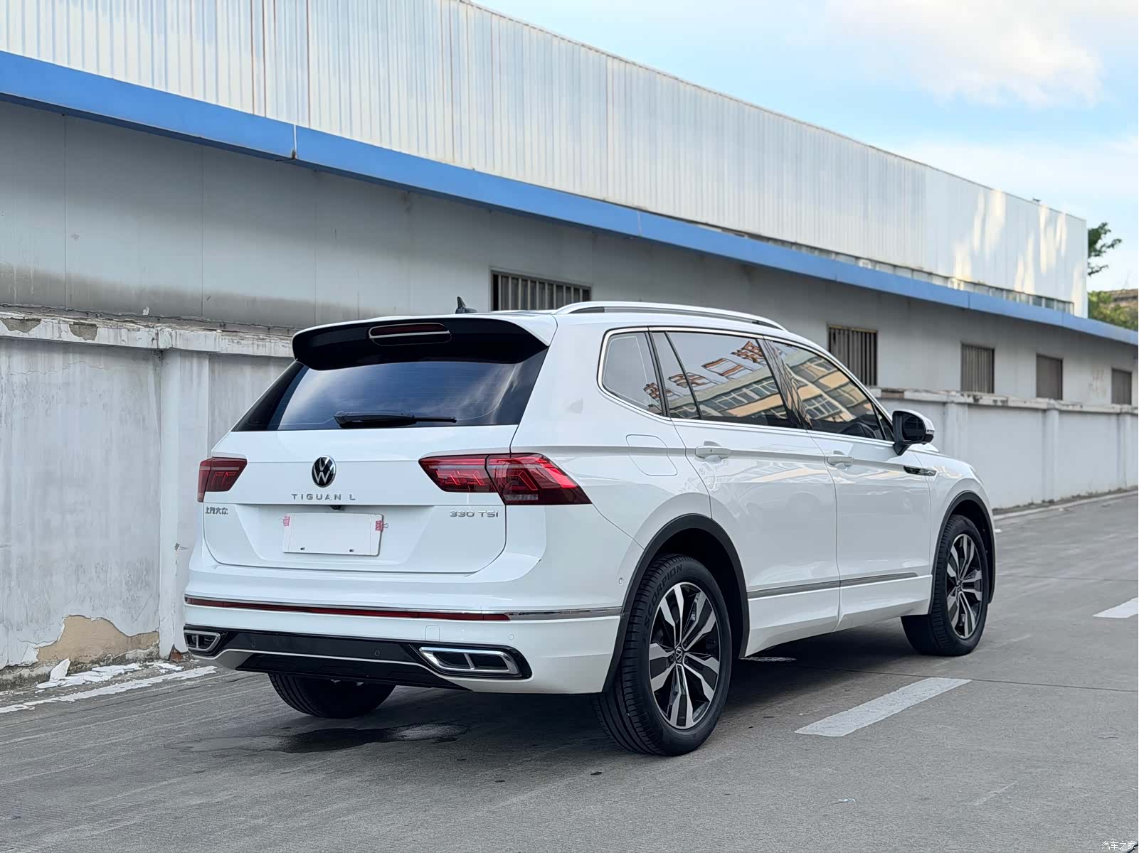 Volkswagen Tiguan L, 2022 13