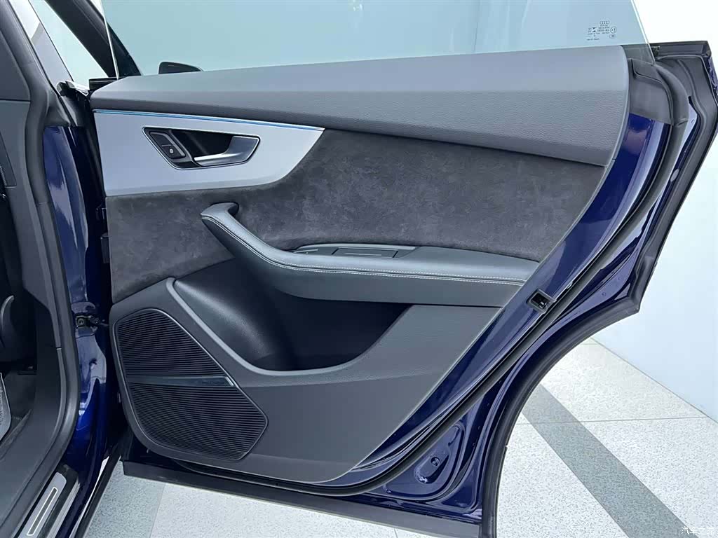Audi Q8, 2020 30