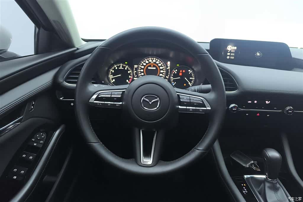 Mazda Mazda3, 2023 15