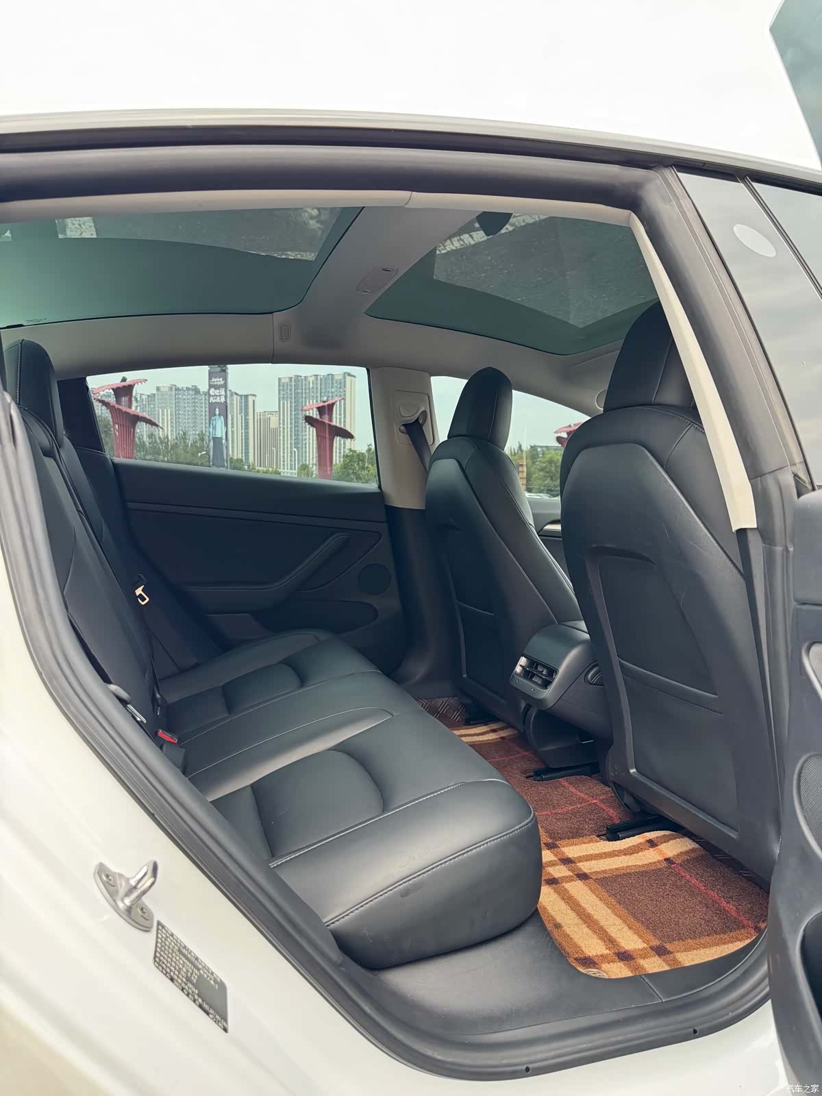Tesla Model 3, 2021 6