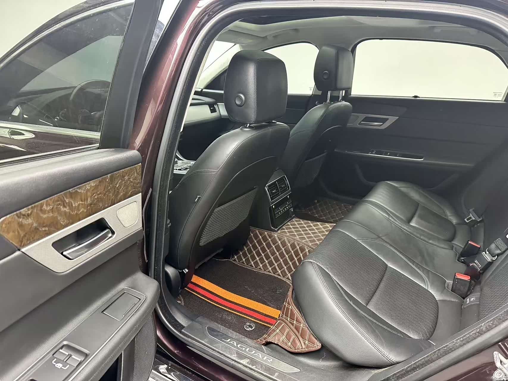 Land Rover XFL, 2017 8