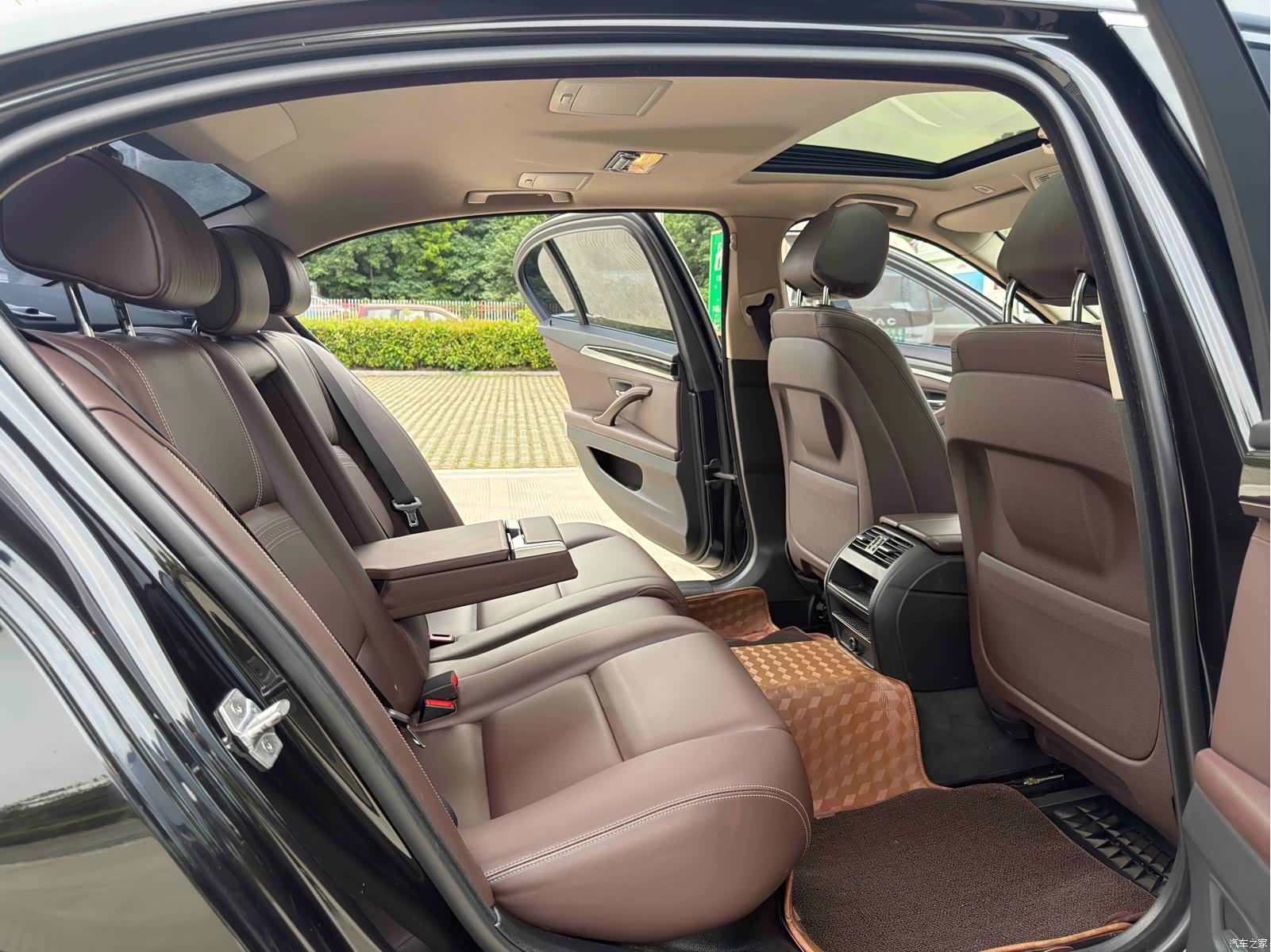 BMW 5 Series, 2016 10