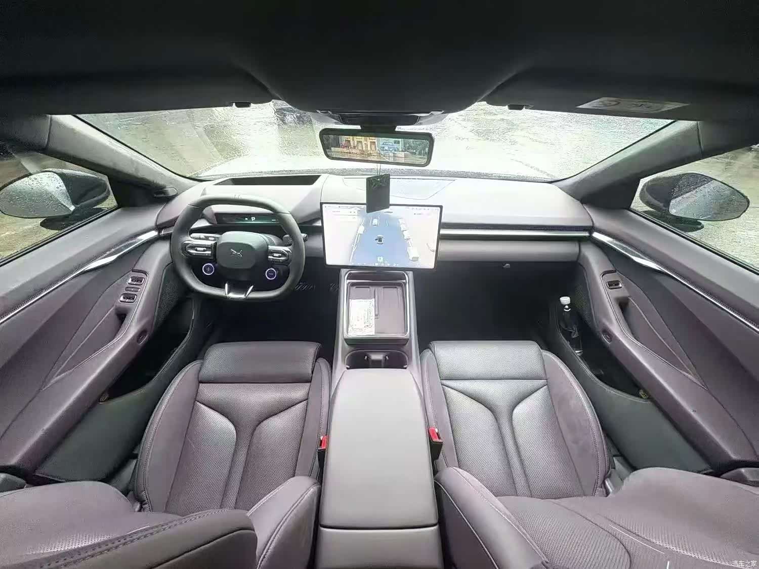 Xpeng P7, 2025 все фото