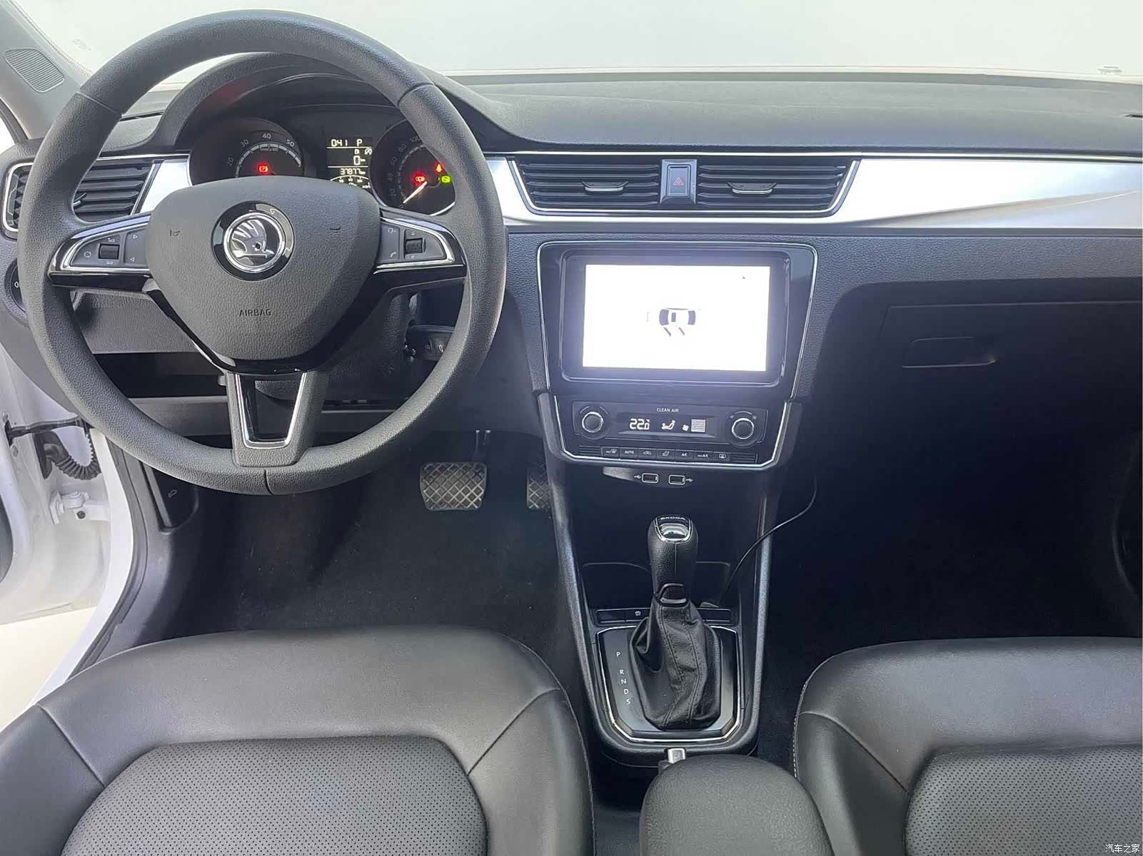 Skoda Rapid, 2022 9