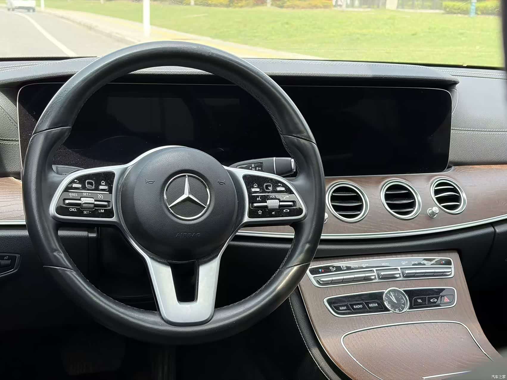 Mercedes-Benz E-Class, 2019 14