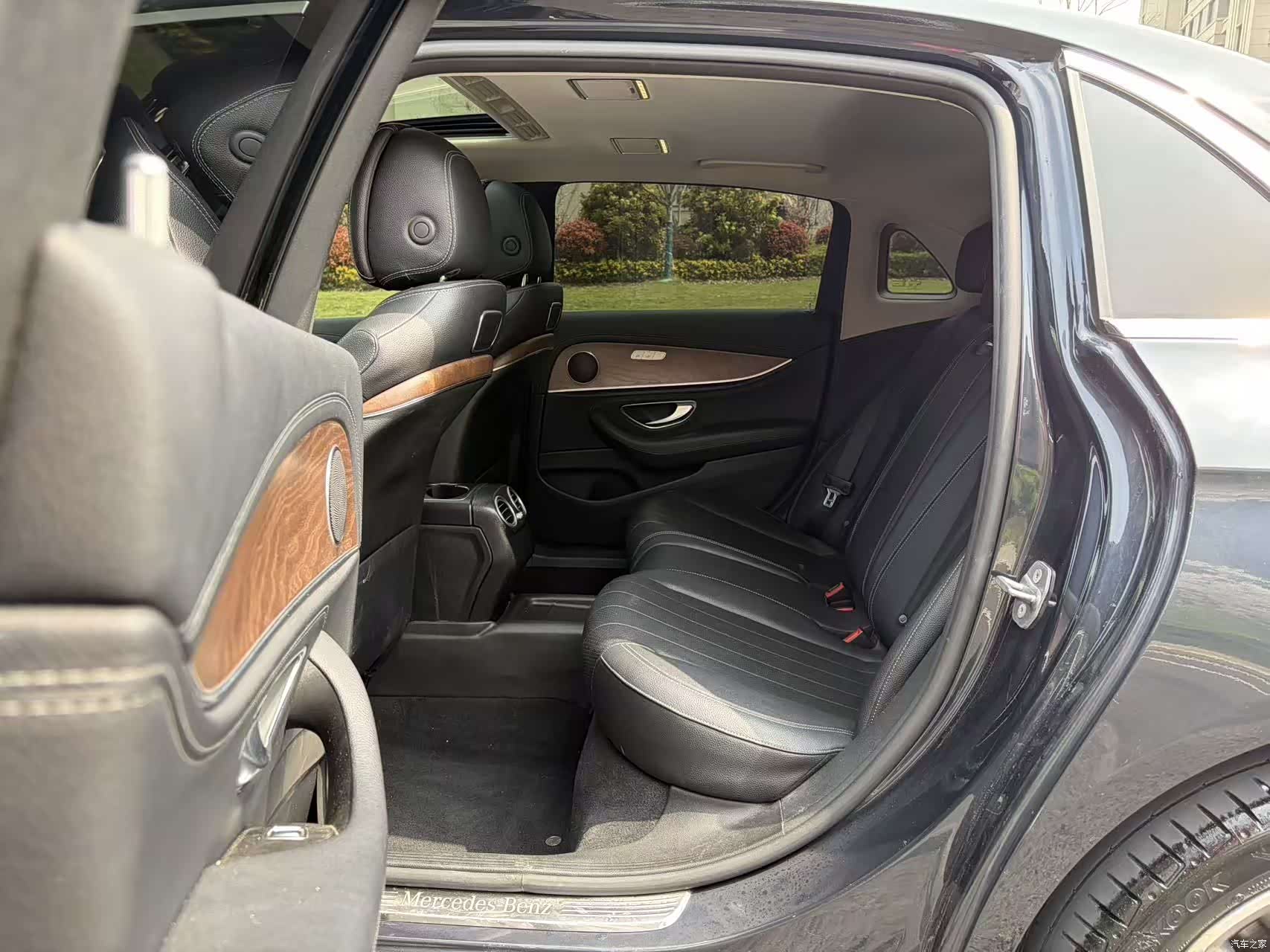 Mercedes-Benz E-Class, 2019 10