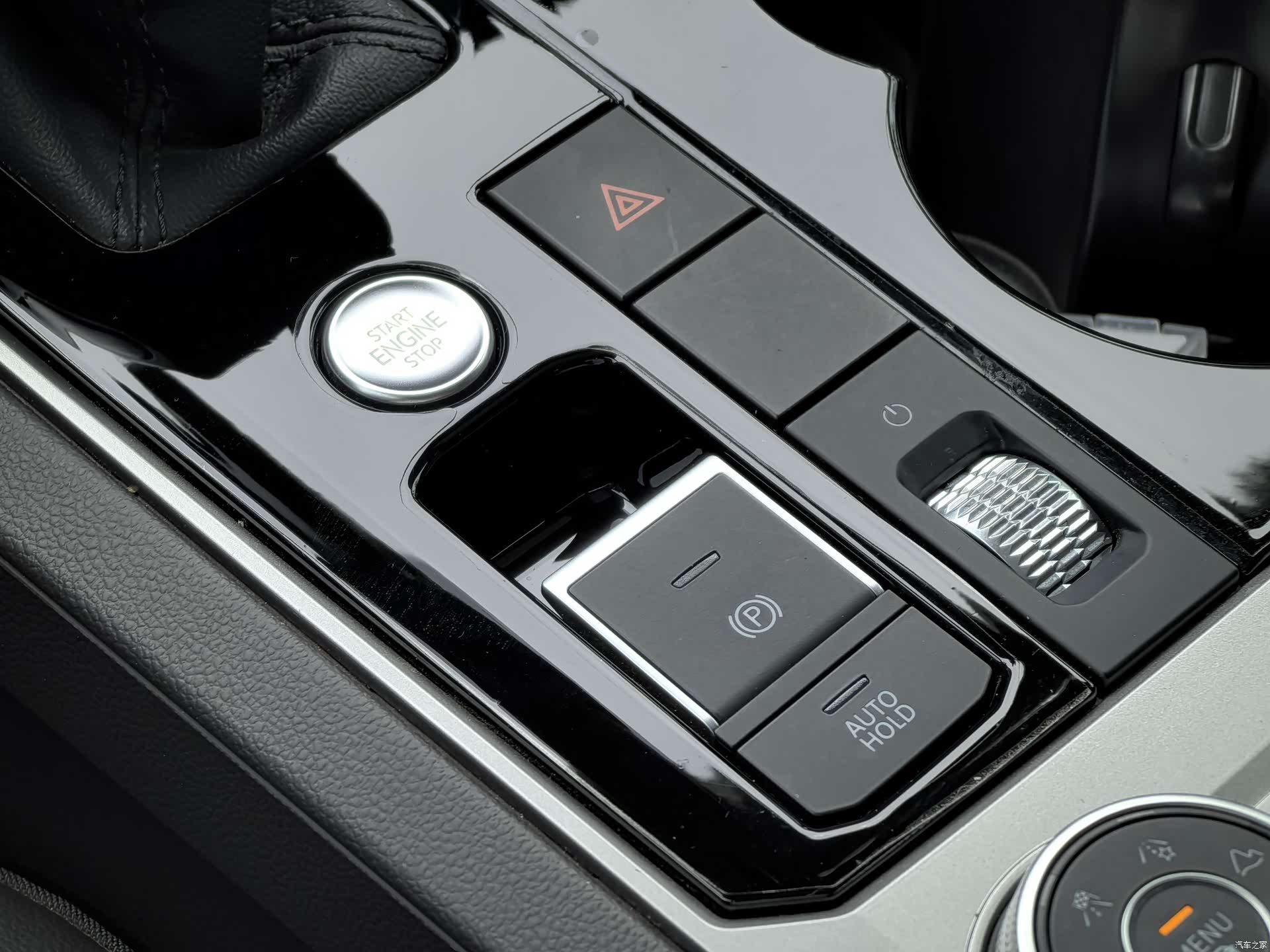 Volkswagen Touareg, 2020 15