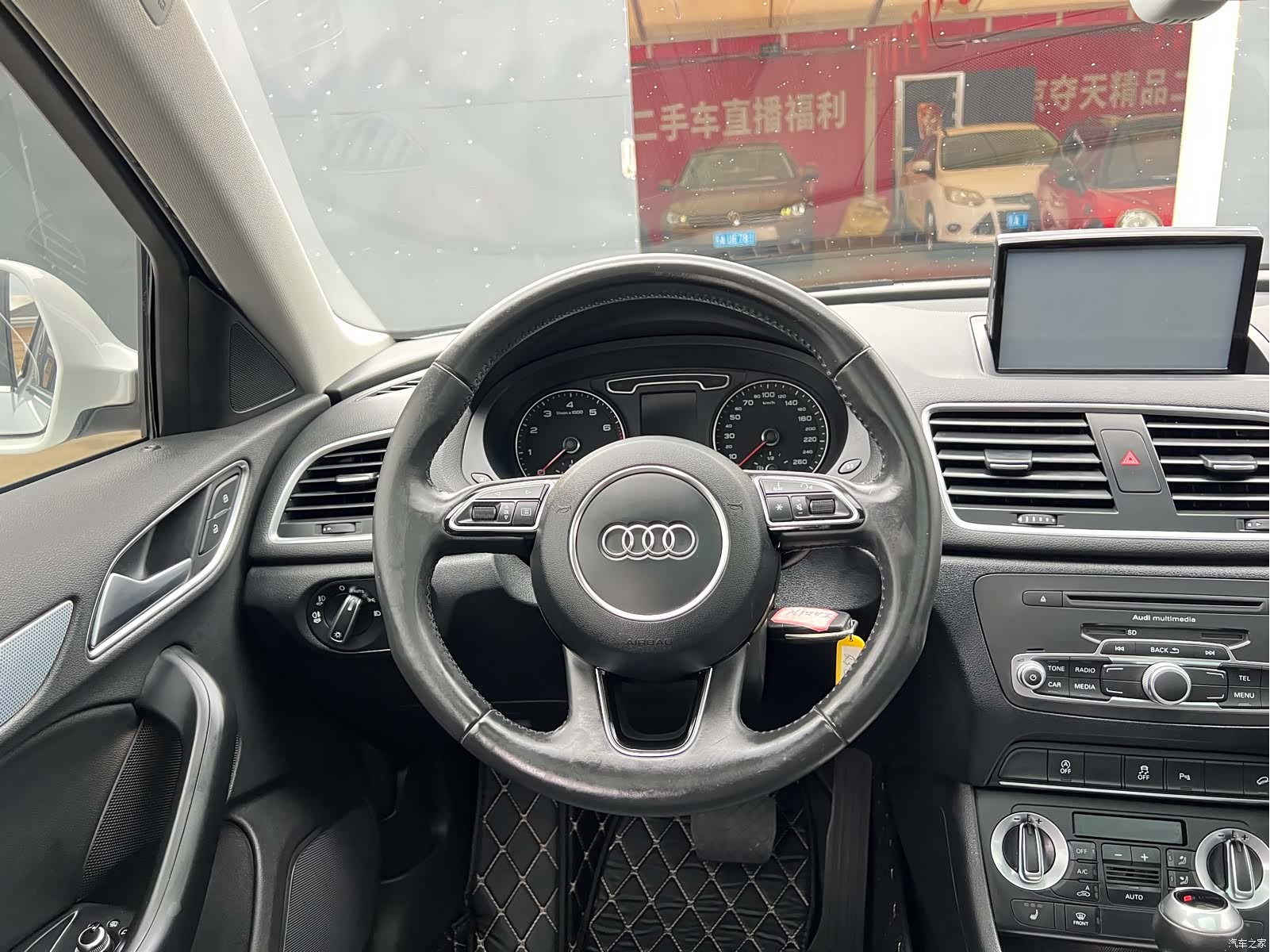 Audi Q3, 2015 16