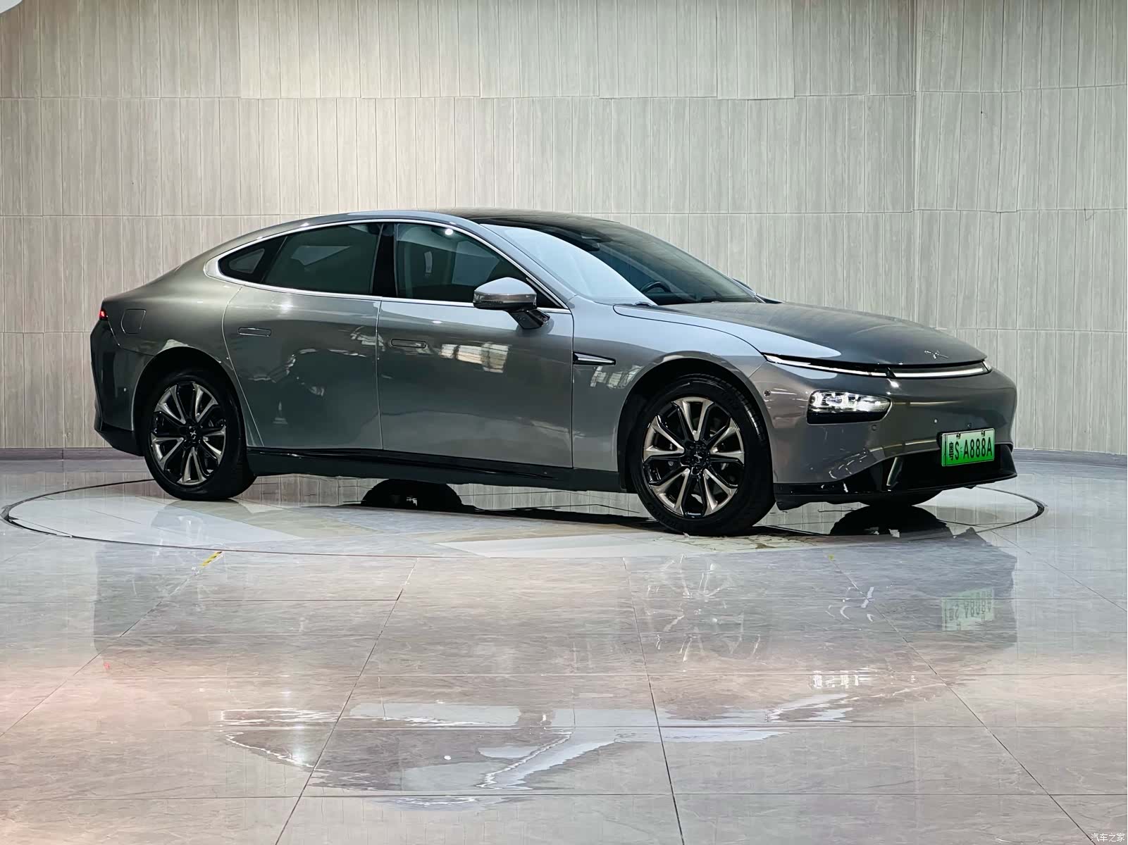Xpeng P7, 2022 3