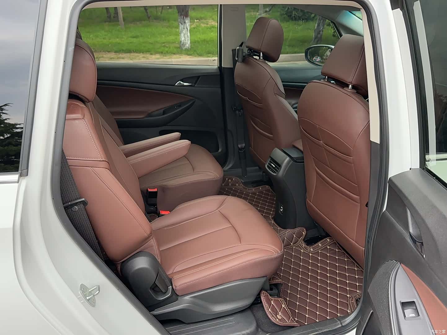Buick GL6, 2020 18