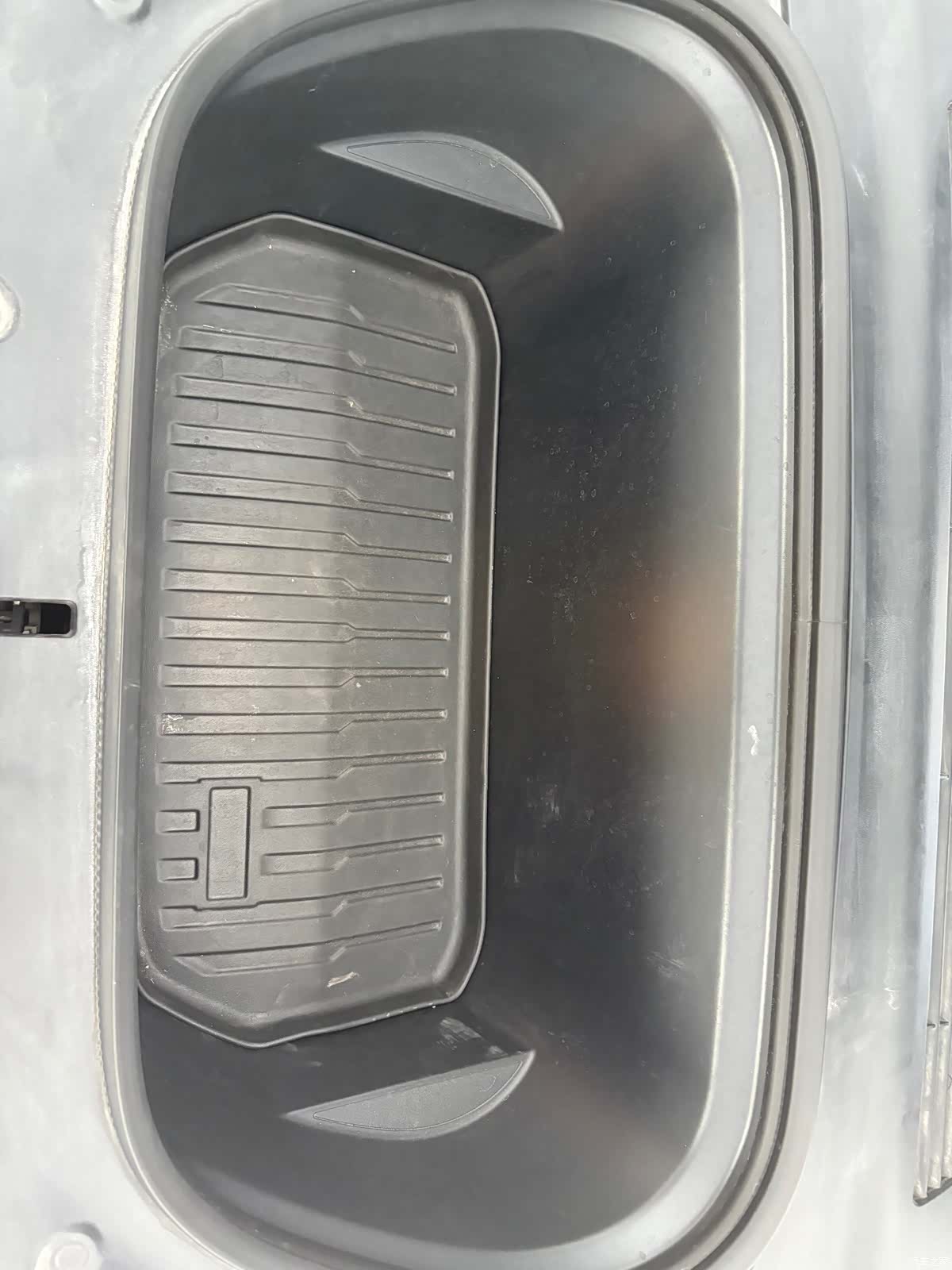 Tesla Model Y, 2023 19