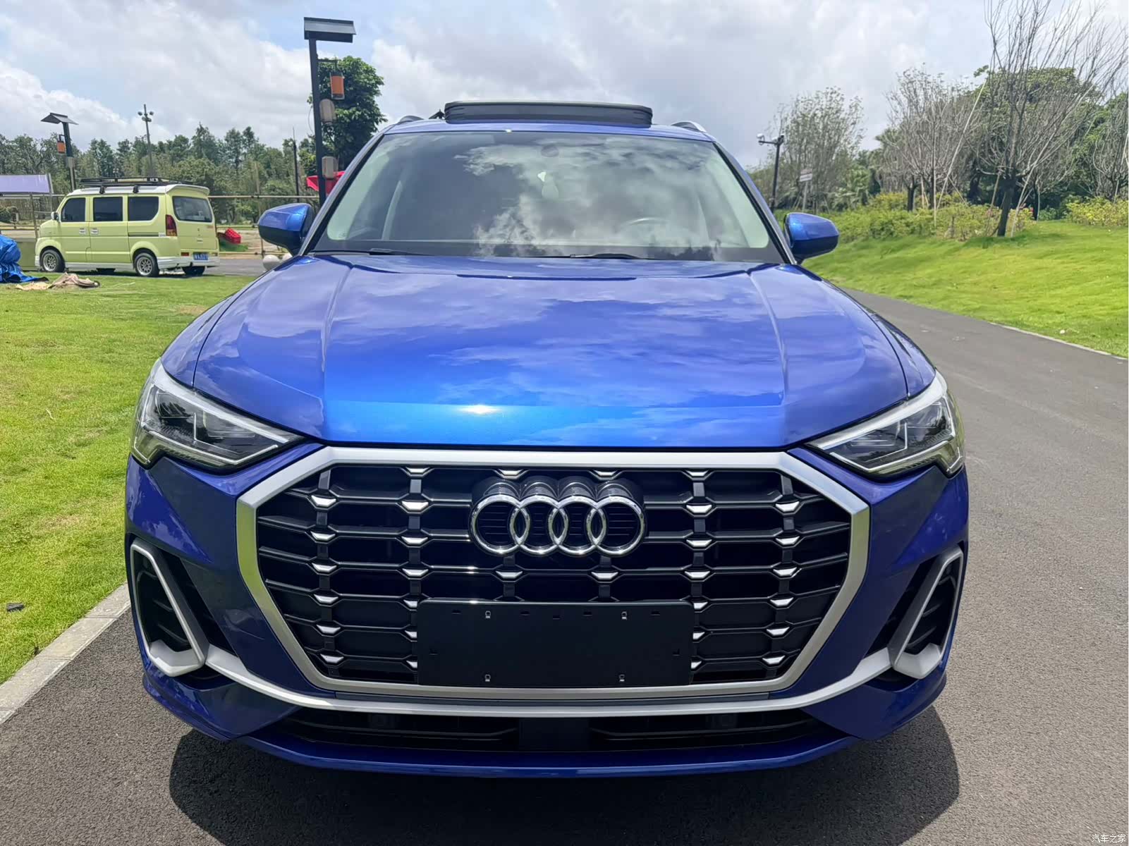 Audi Q3, 2022 2