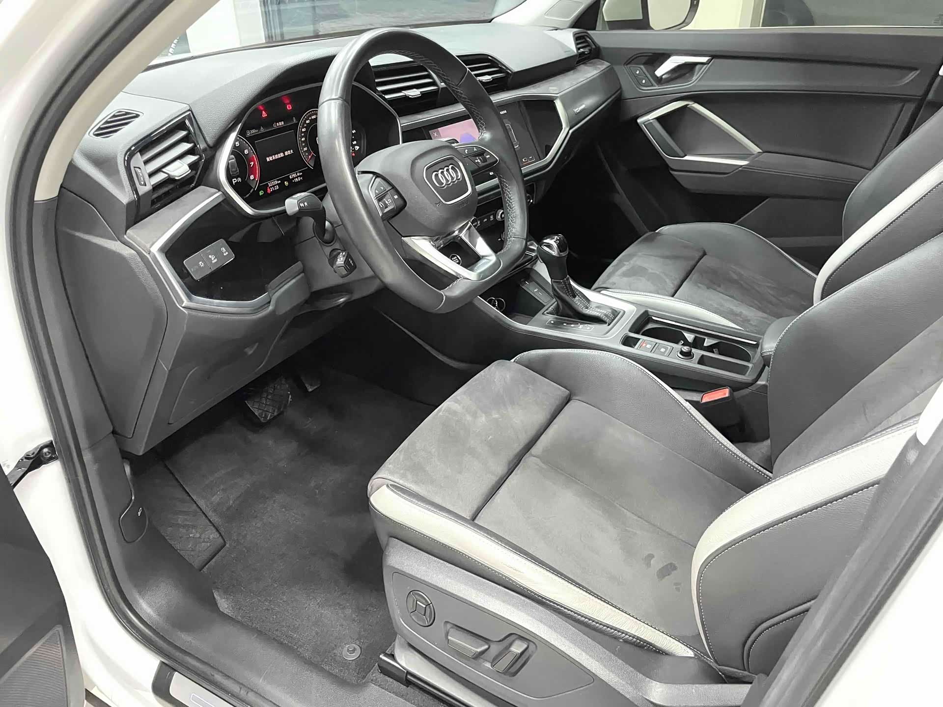 Audi Q3, 2022 7