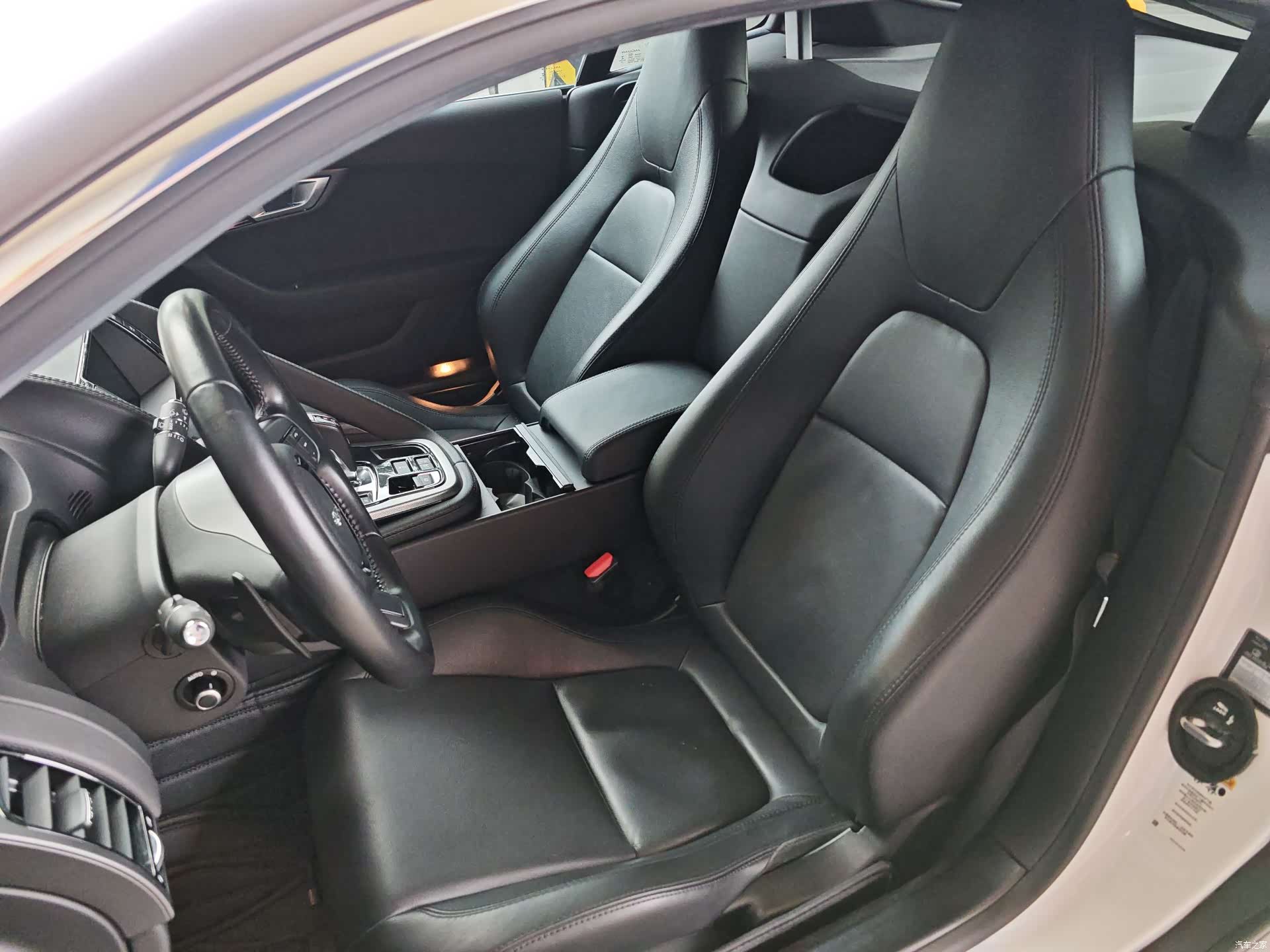 Jaguar F-TYPE, 2017 13