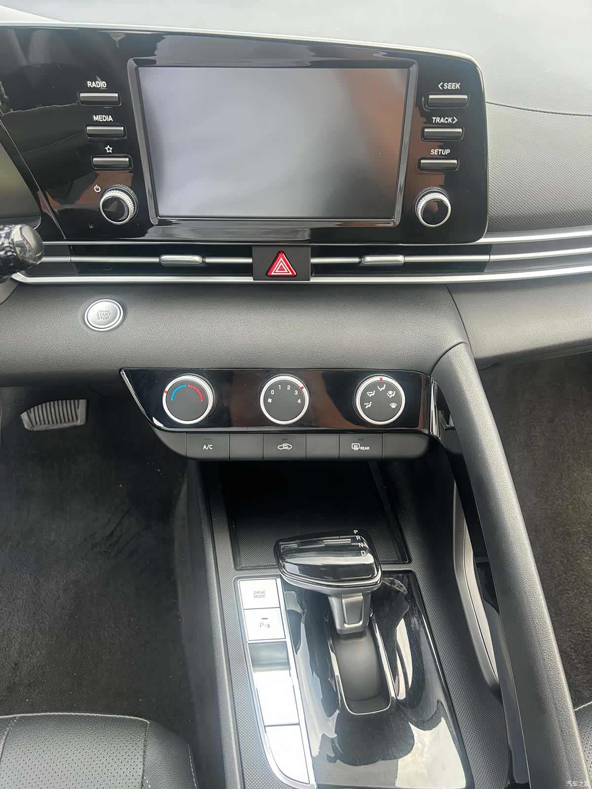 Hyundai Elantra, 2024 16