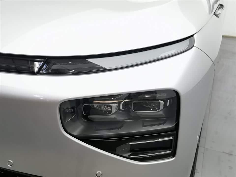 XPENG G9 XPENG G9